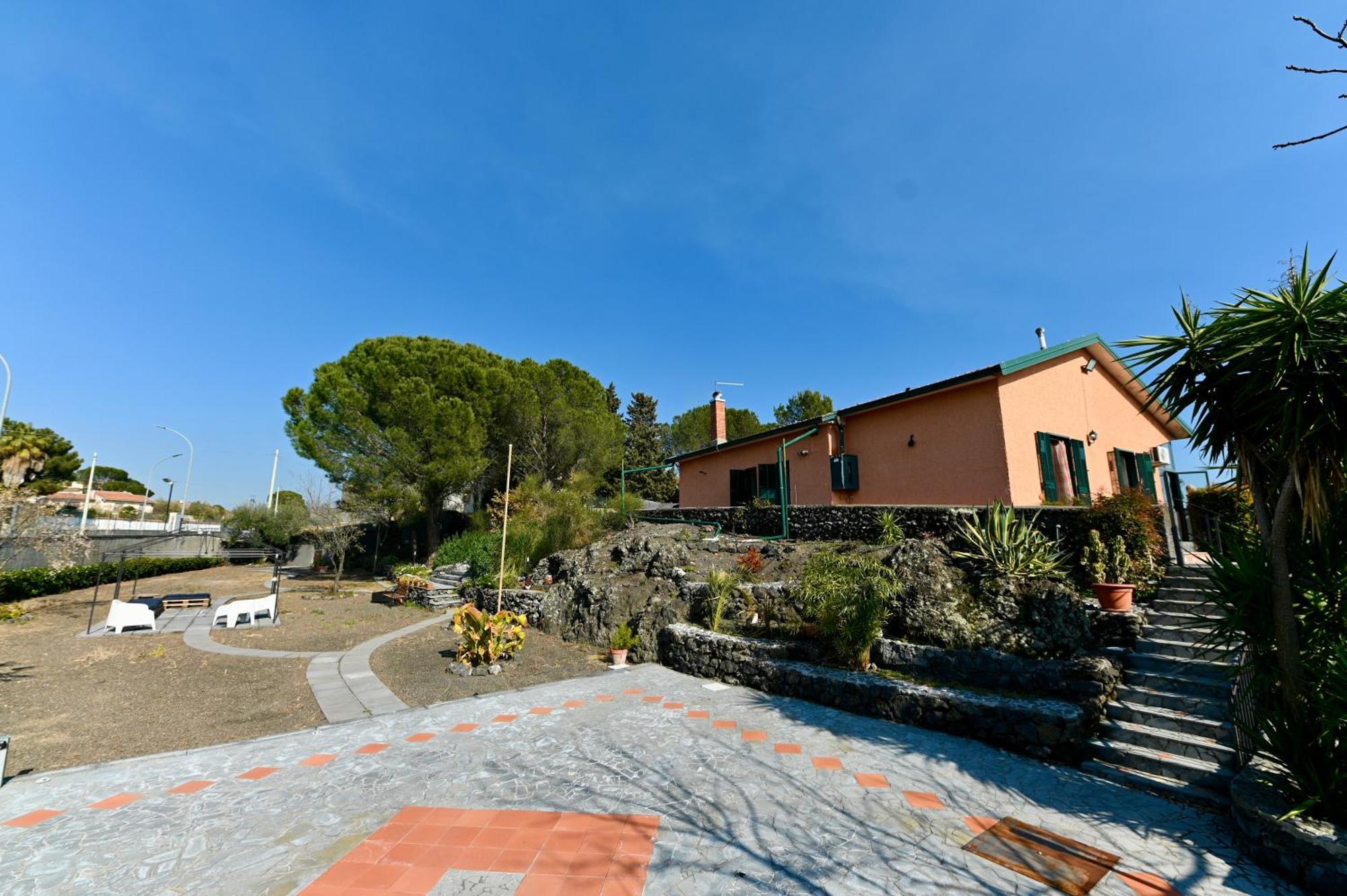 Etna Volcano Relais- Indipendent *